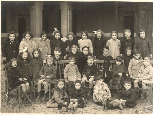 1943-44 : 10me  